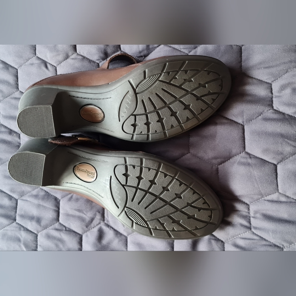EUC Earth Origins Brown Leather Heeled Mary Janes - Picture 5 of 6